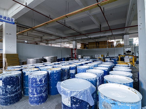 膠水庫(kù)存區(qū)展示